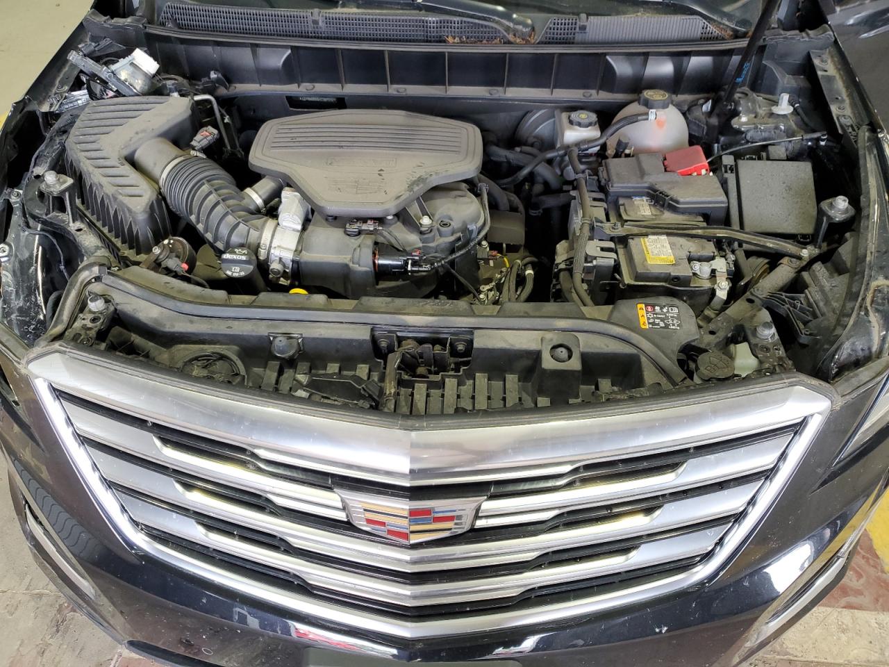 2017 Cadillac Xt5 Luxury VIN: 1GYKNDRS8HZ285392 Lot: 63987665