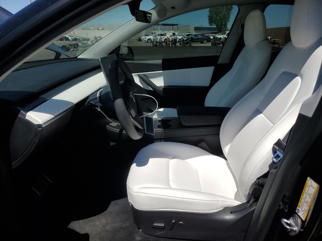 7SAYGDEE3NF330284 2022 Tesla Model Y