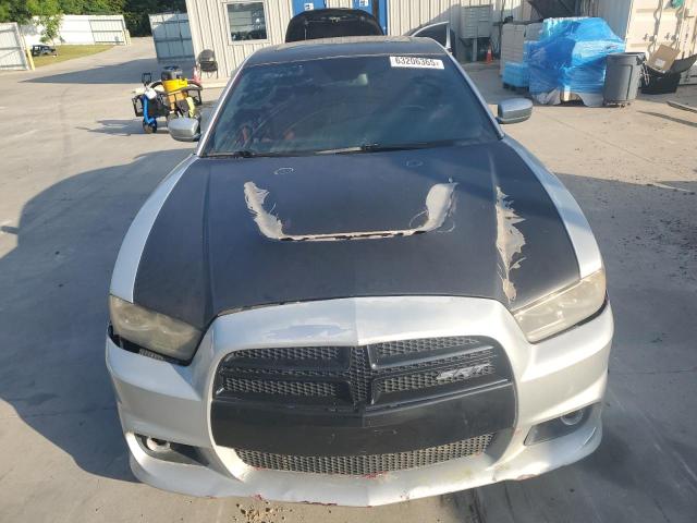 Sedans DODGE CHARGER 2012 Srebrny