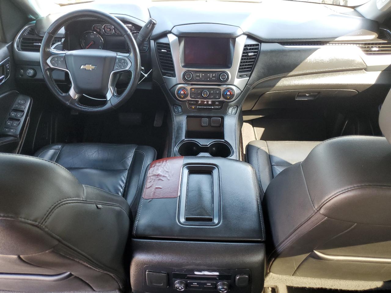 1gnschkc0kr142800 1GNSCHKC0KR142800 2019 Chevrolet Suburban C1500 Lt