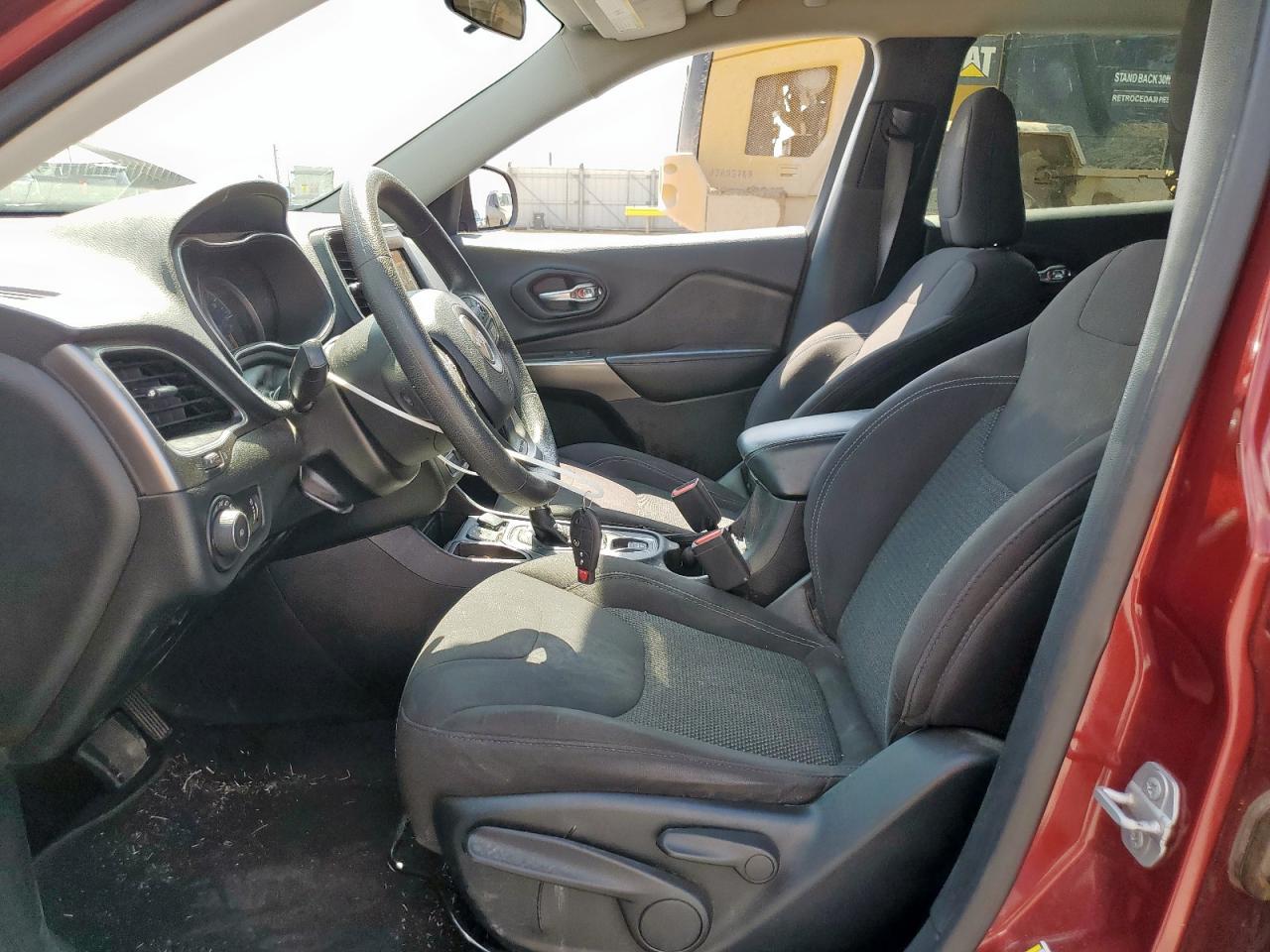 2019 Jeep Cherokee Latitude VIN: 1C4PJLCB1KD285412 Lot: 64784385