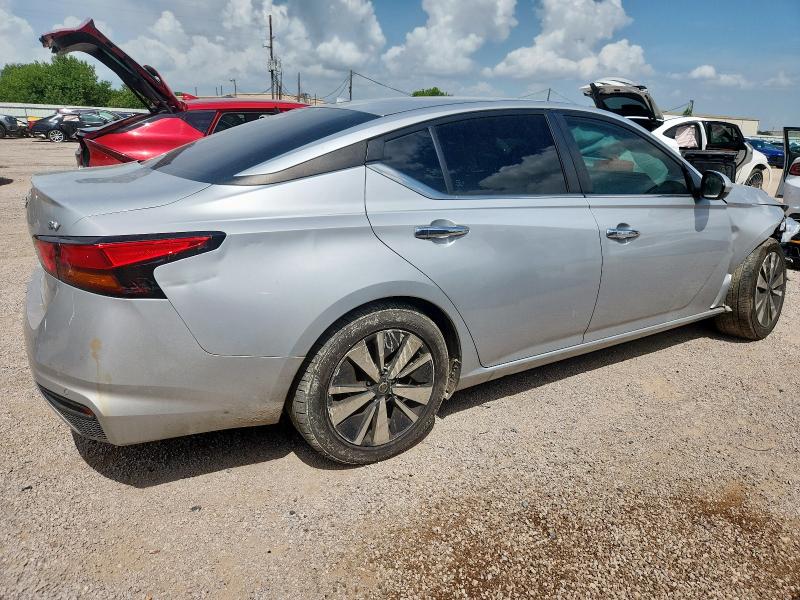  NISSAN ALTIMA 2022 Серебристый