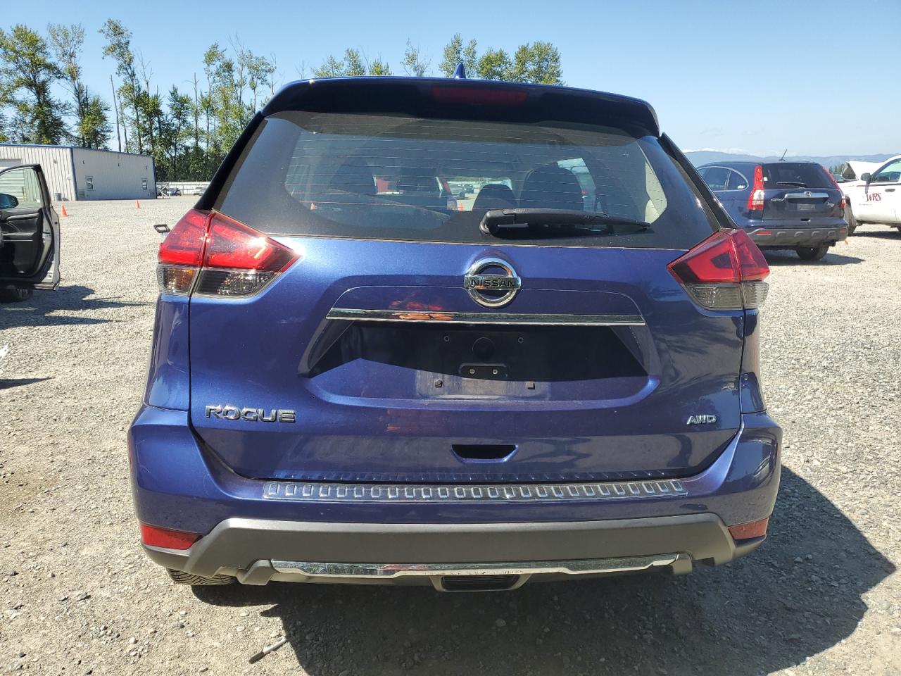 2017 Nissan Rogue S VIN: KNMAT2MV5HP525829 Lot: 65213685