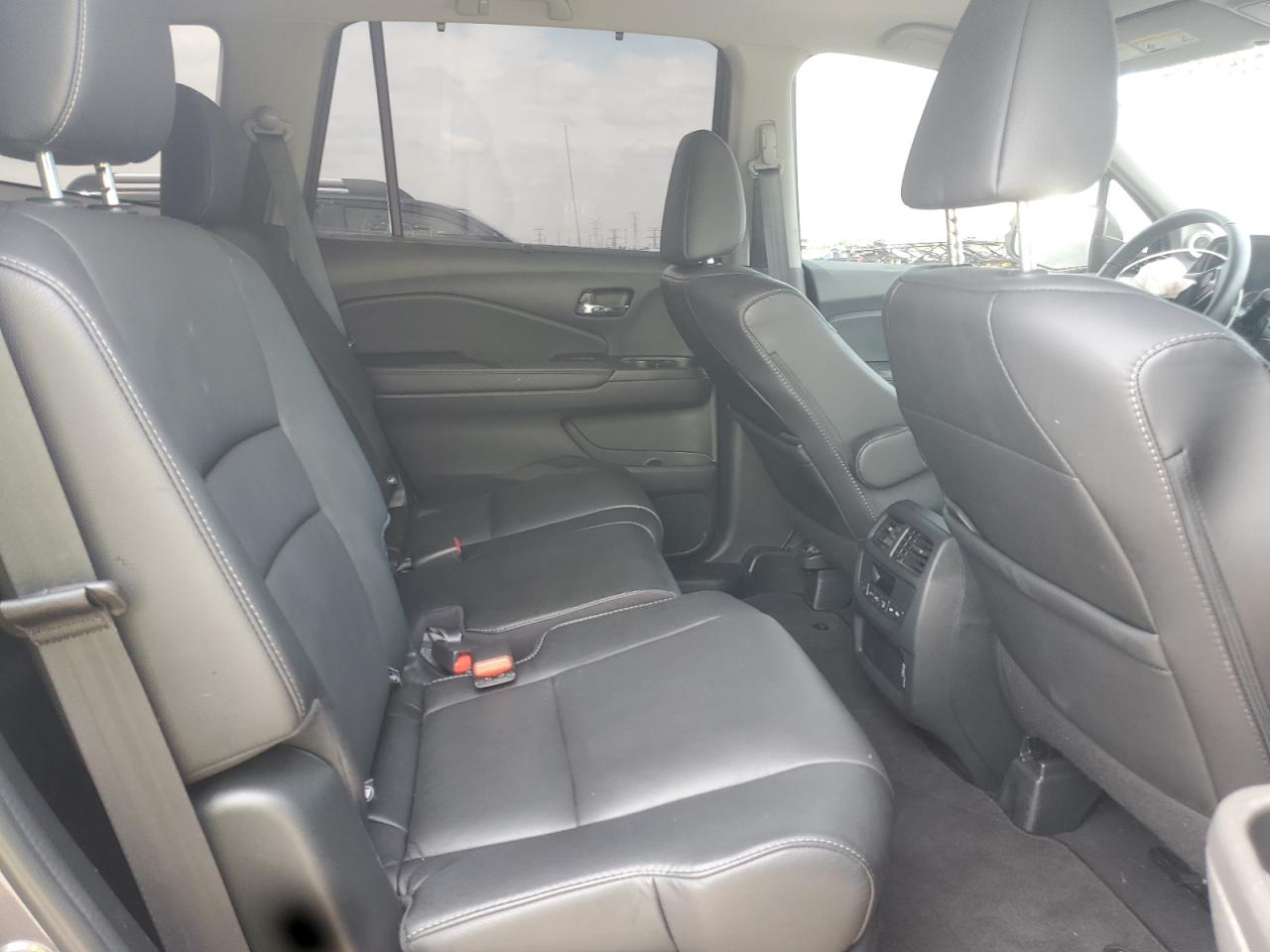 2021 Honda Pilot Se VIN: 5FNYF6H25MB096936 Lot: 63931305