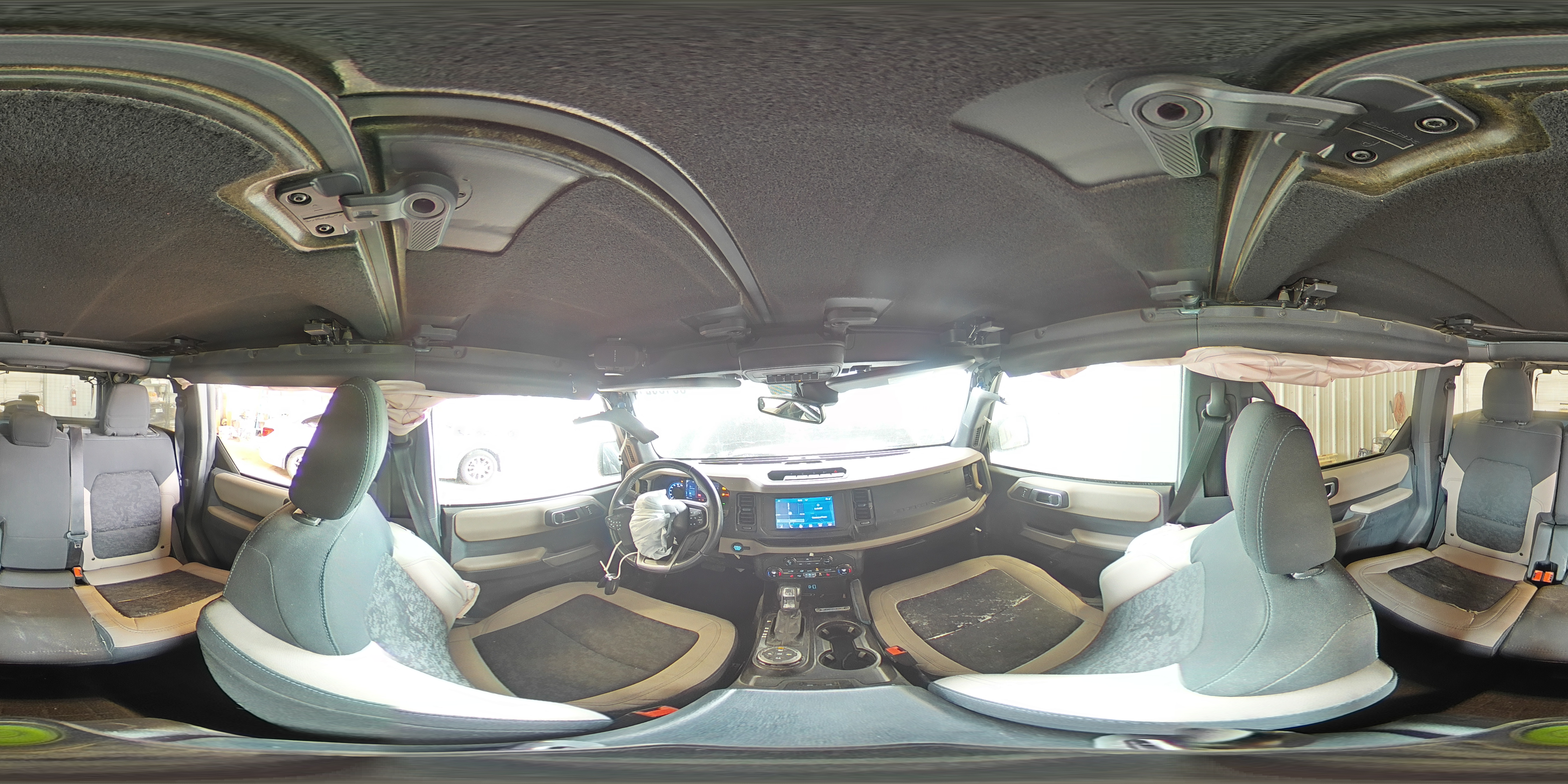2021 Ford Bronco Base VIN: 1FMEE5DP0MLA98460 Lot: 63405245