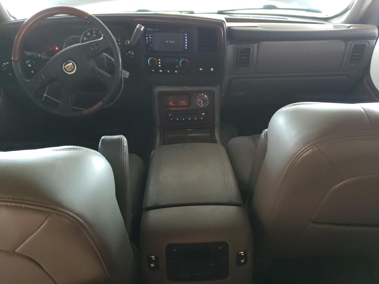 2004 Cadillac Escalade Esv VIN: 3GYFK66NX4G205380 Lot: 64630695