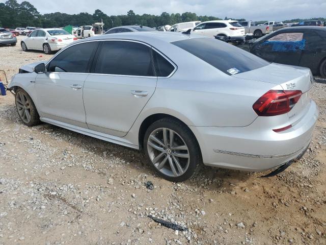  VOLKSWAGEN PASSAT 2017 Srebrny