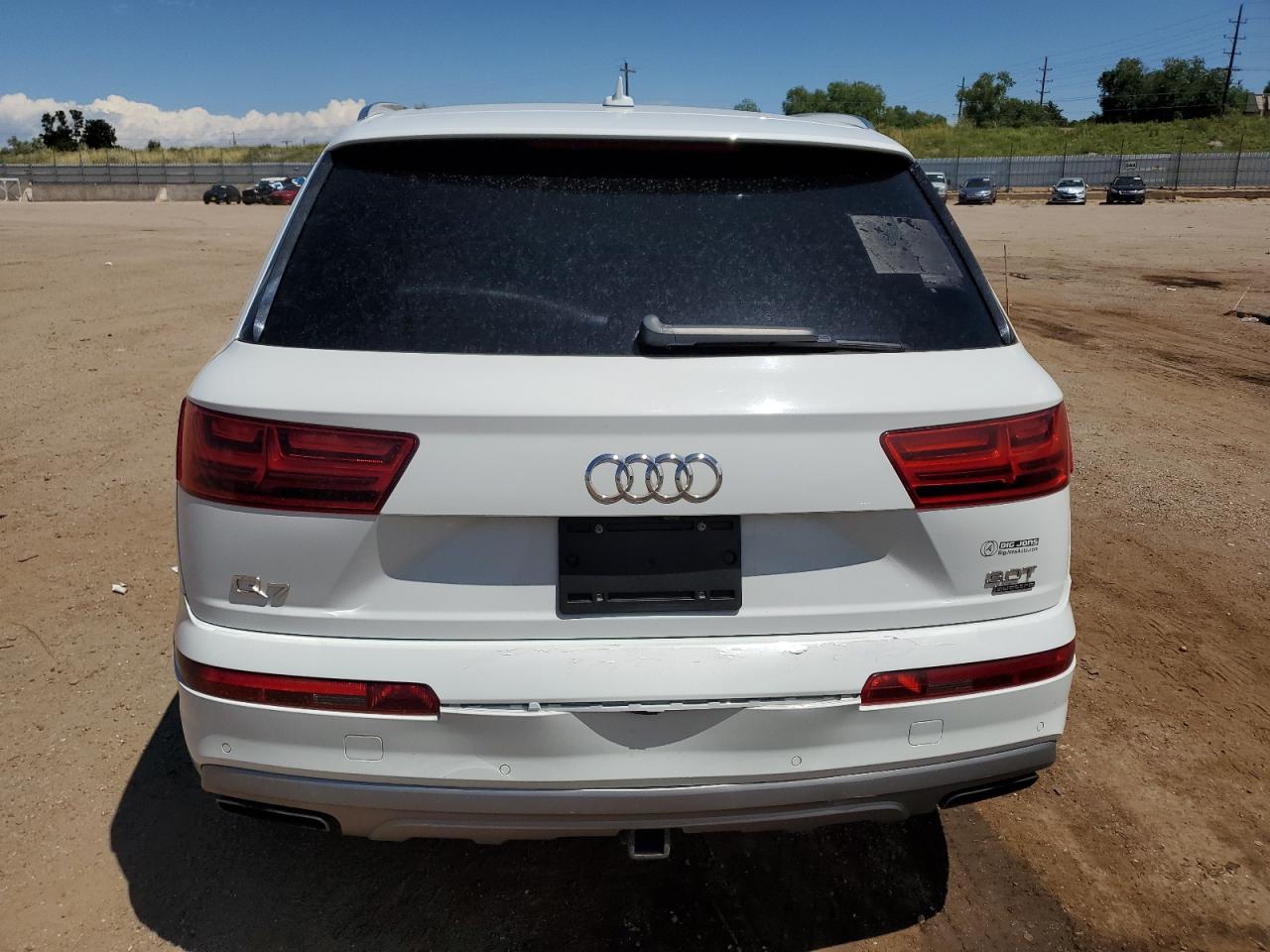 2017 Audi Q7 Premium Plus VIN: WA1LAAF78HD040975 Lot: 64379775