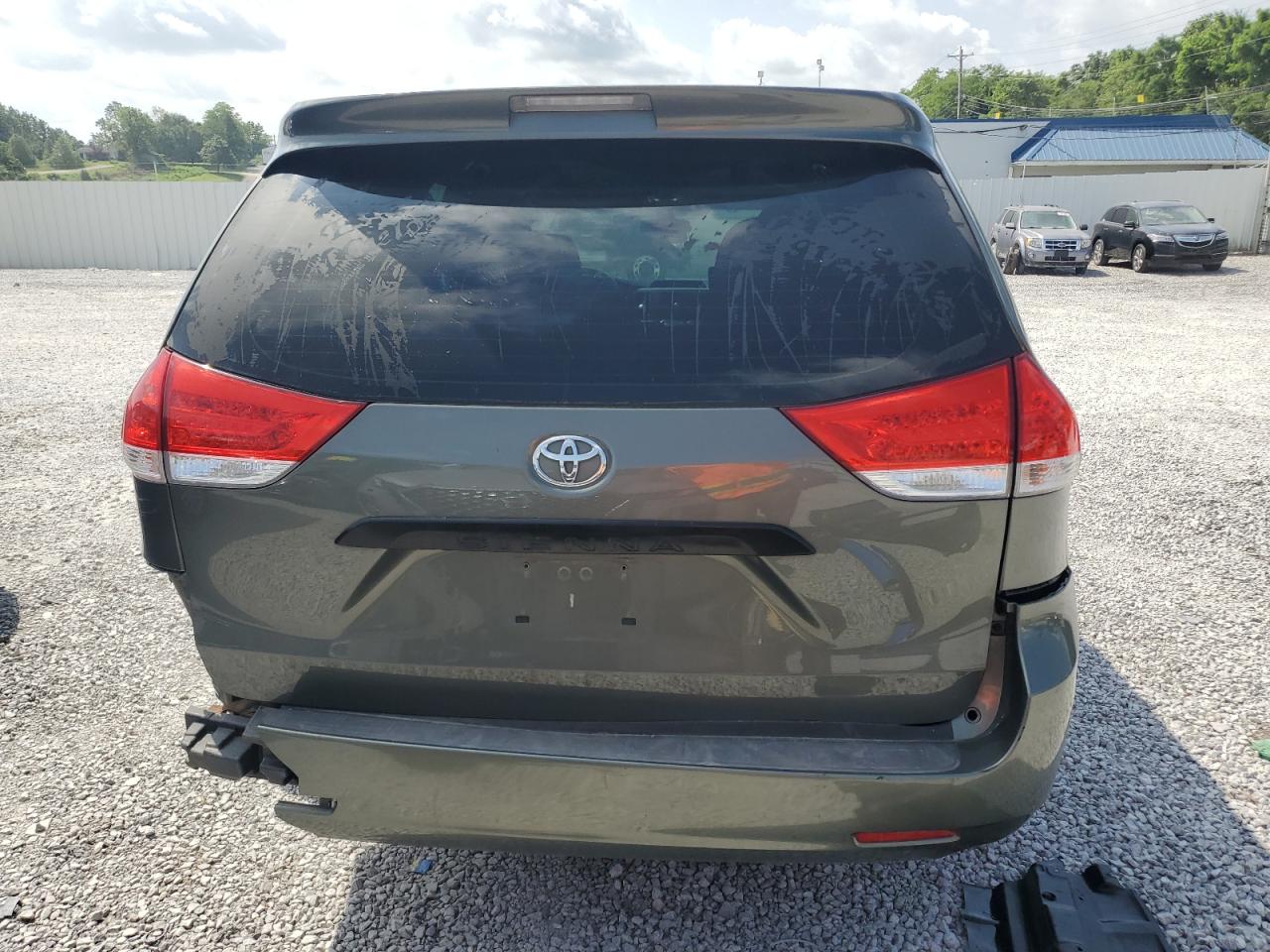 5tdzk3dc6bs125754 5TDZK3DC6BS125754 2011 Toyota Sienna