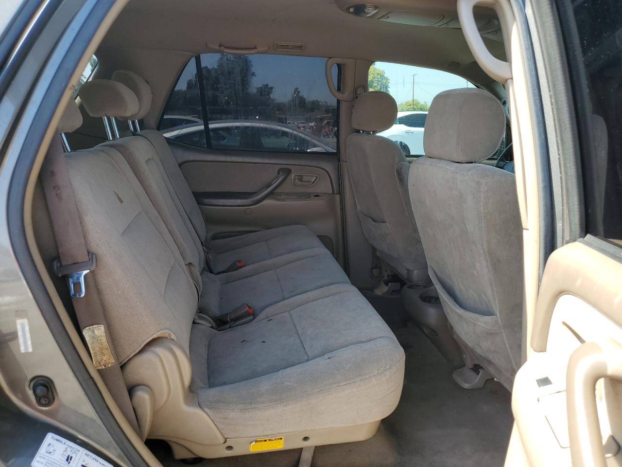 2004 Toyota Sequoia Sr5 VIN: 5TDZT34A34S217418 Lot: 63440535