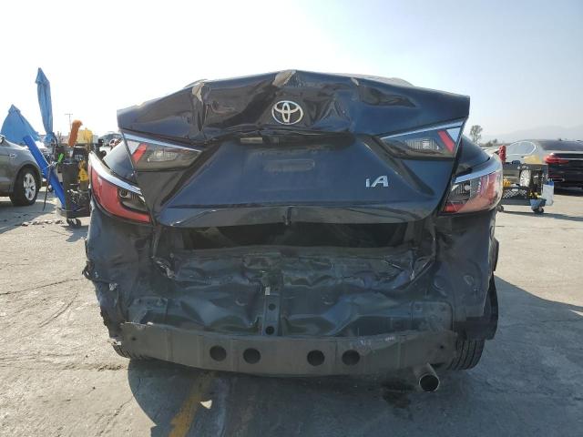  TOYOTA YARIS 2017 Granatowy