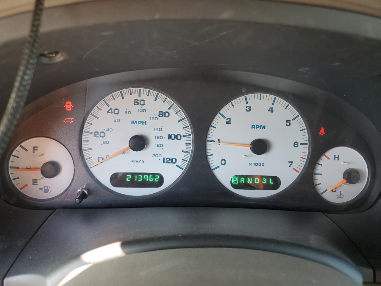 2003 Dodge Grand Caravan Sport VIN: 2D4GP44L03R118908 Lot: 63680735