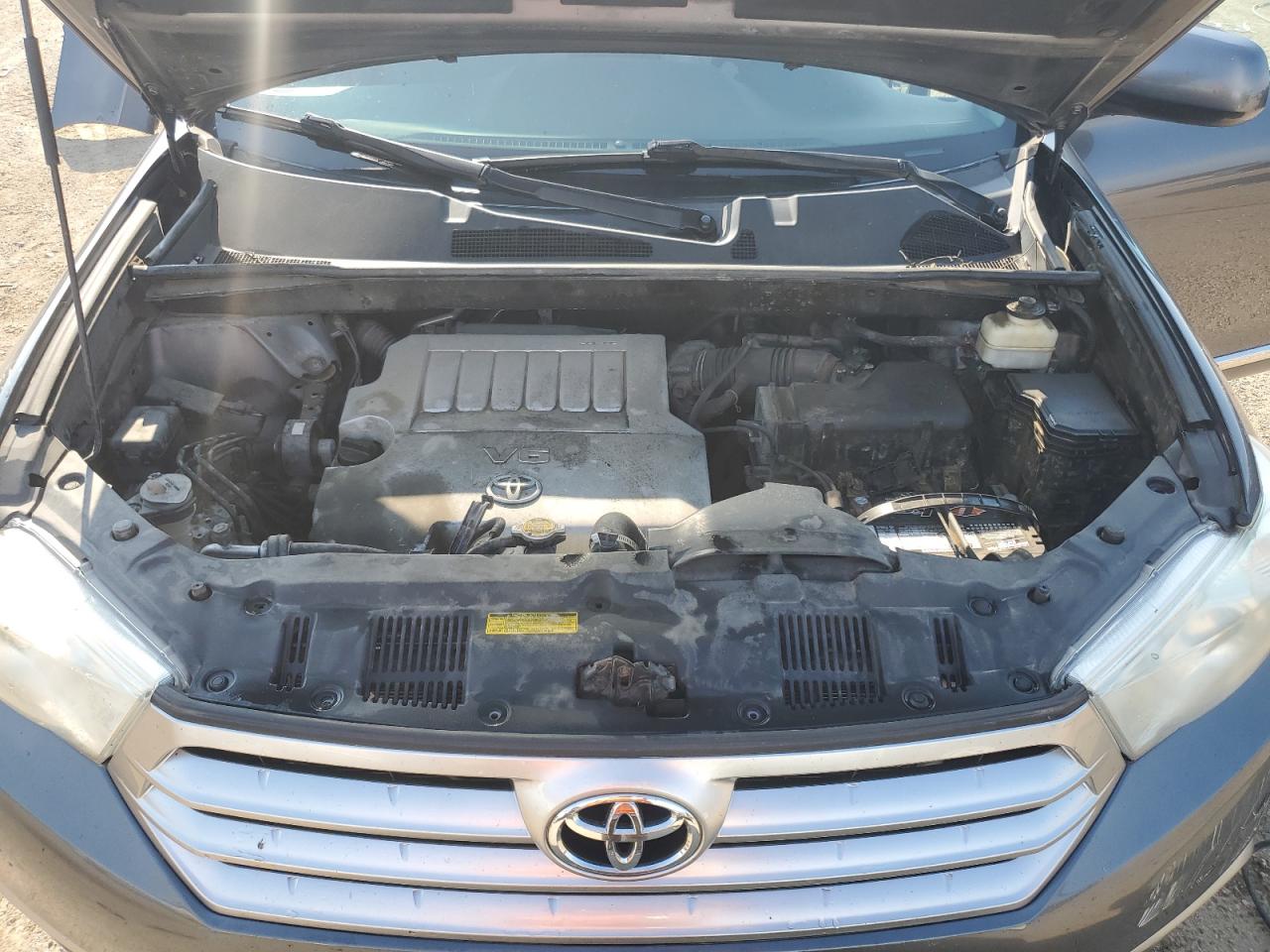 2011 Toyota Highlander Base VIN: 5TDBK3EH3BS050541 Lot: 63513655