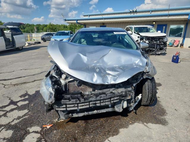  TOYOTA CAMRY 2016 Silver