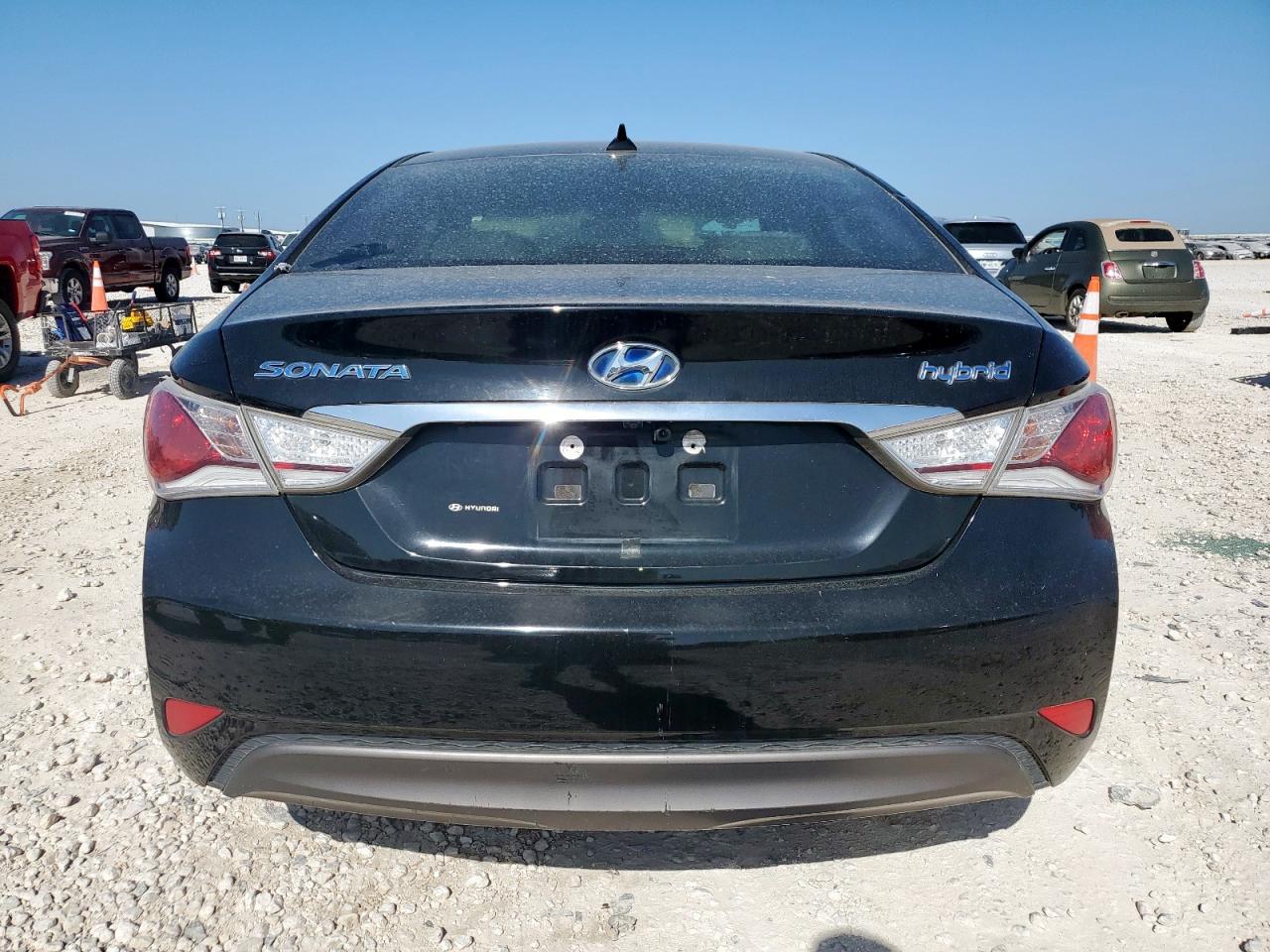 2015 Hyundai Sonata Hybrid VIN: KMHEC4A49FA123994 Lot: 67110645