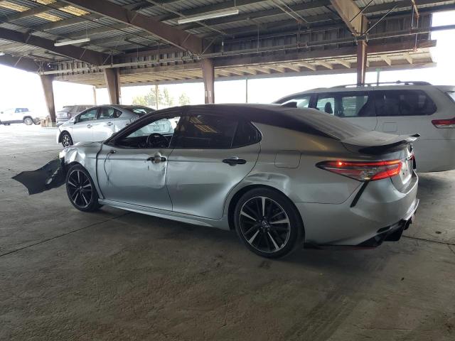  TOYOTA CAMRY 2018 Серебристый