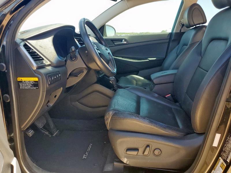 Parquets HYUNDAI TUCSON 2016 Czarny