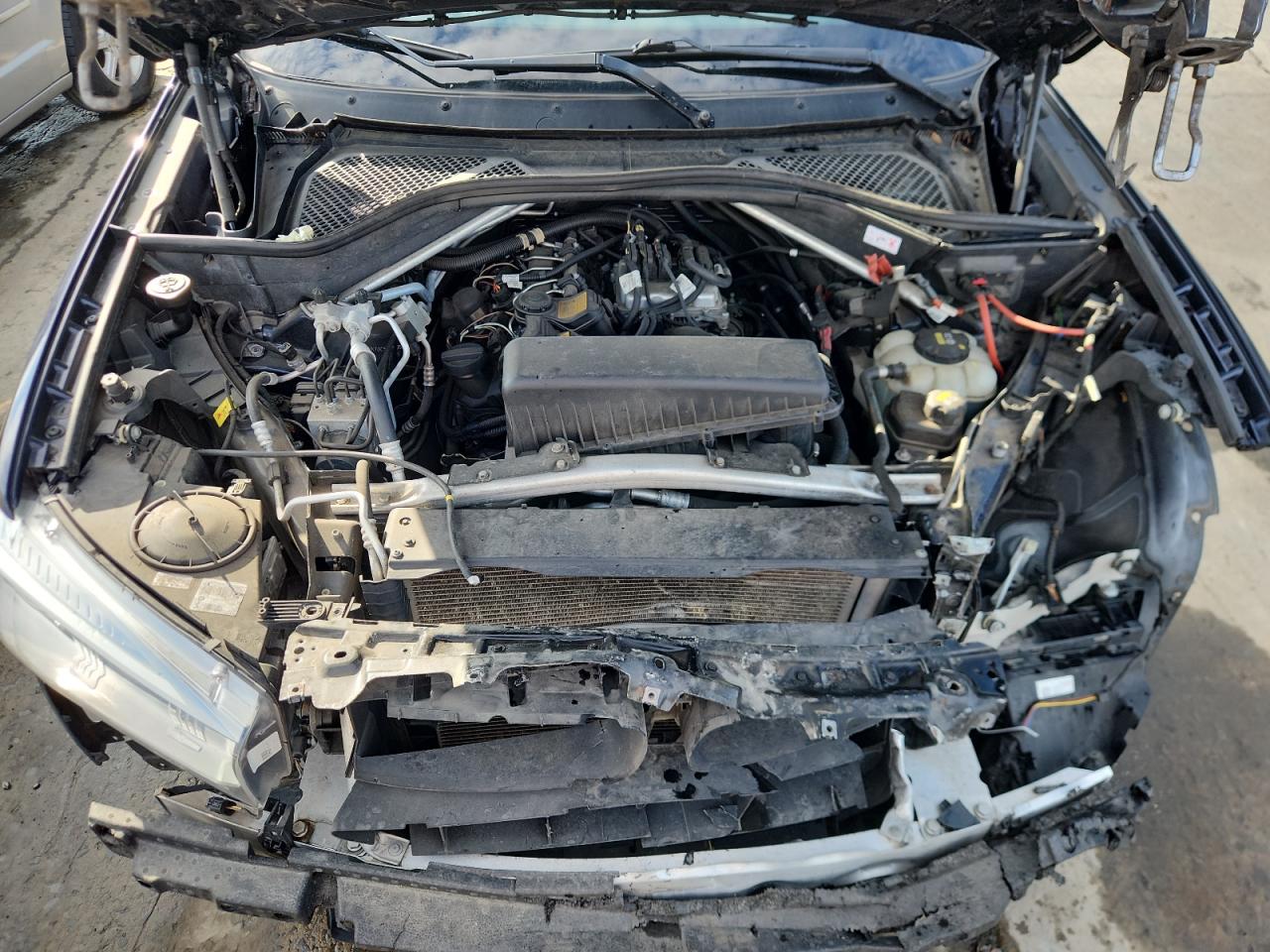 2018 BMW X5 Xdr40E VIN: 5UXKT0C53G0F75325 Lot: 65333975