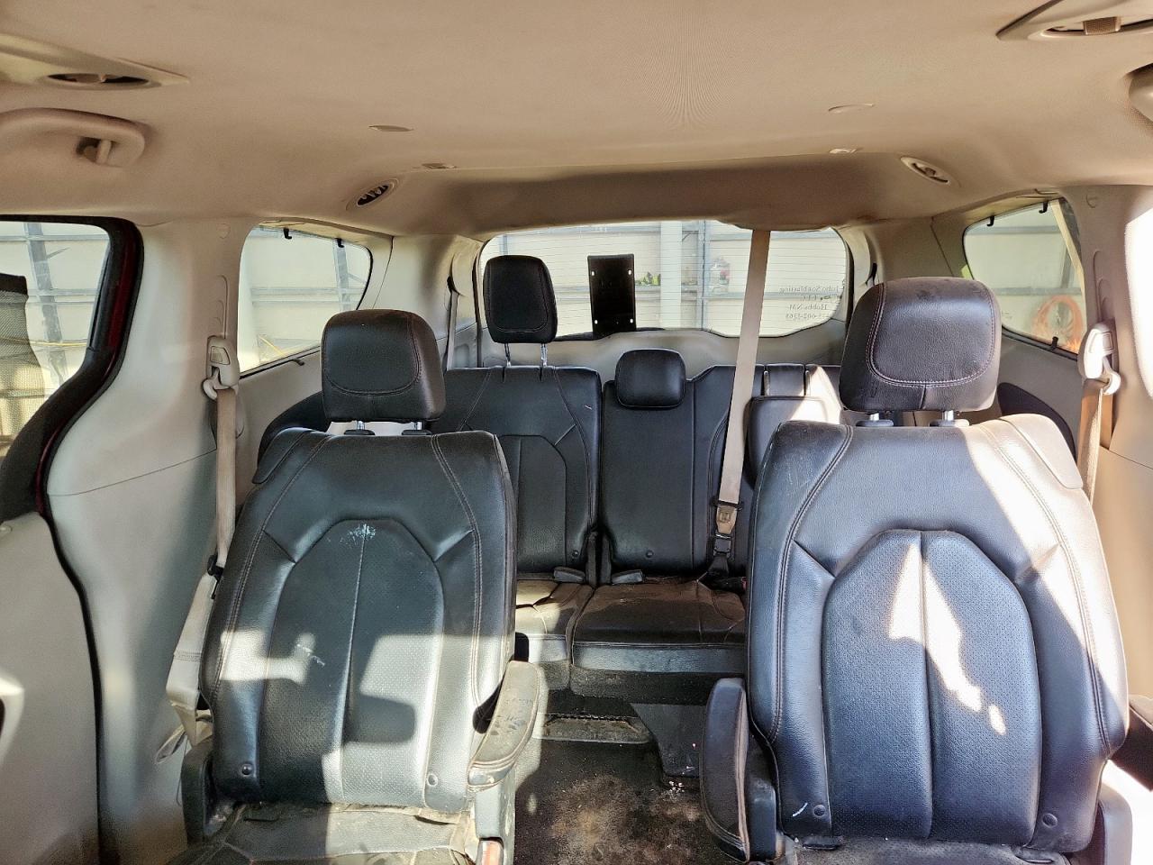 2019 Chrysler Pacifica Touring L VIN: 2C4RC1BG2KR624826 Lot: 64246185