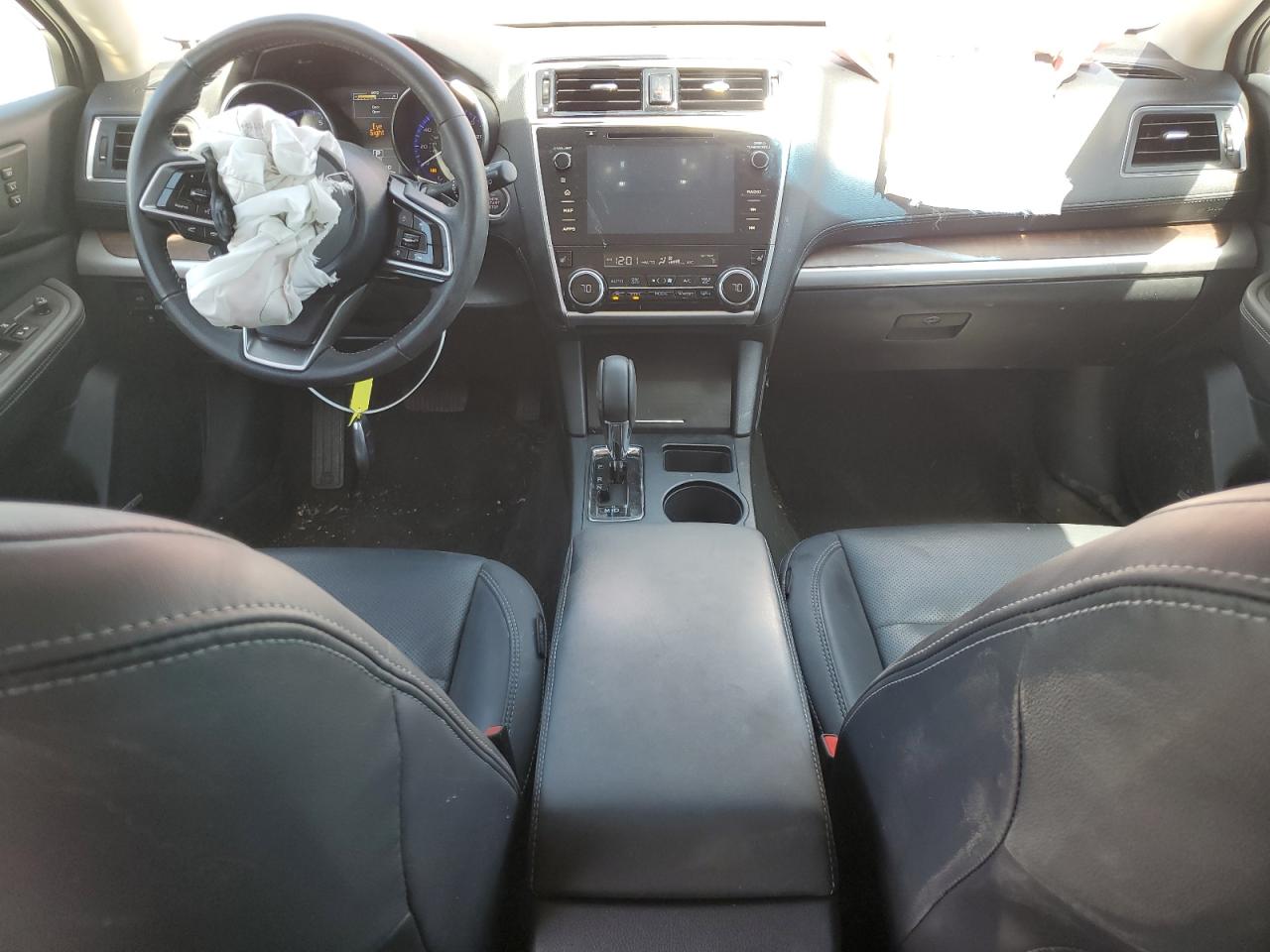 2018 Subaru Outback 2.5I Limited VIN: 4S4BSANC4J3299726 Lot: 64289465