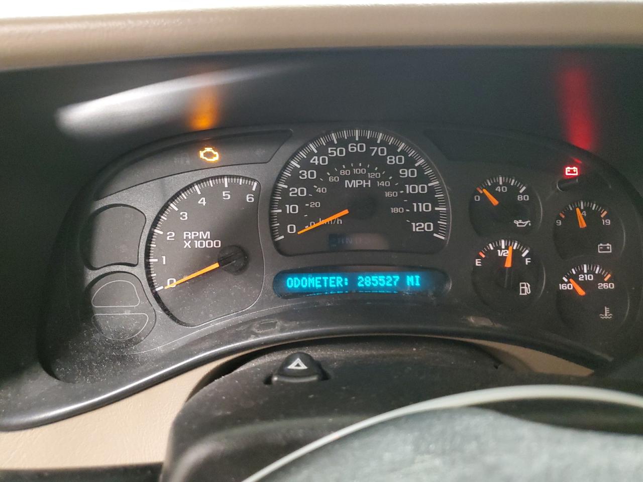 2003 Chevrolet Suburban C1500 VIN: 1GNEC16Z53J239543 Lot: 63642865