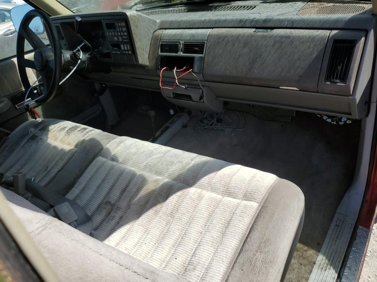 1992 GMC Sierra K1500 VIN: 1GTEK14K3NZ517250 Lot: 64852465