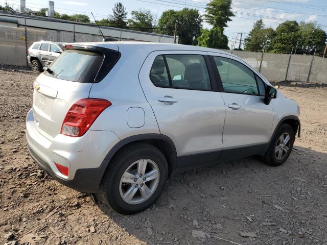  CHEVROLET TRAX 2017 Srebrny