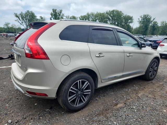  VOLVO XC60 2017 Золотой