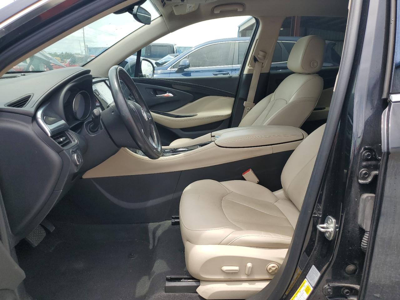 2018 Buick Envision Essence VIN: LRBFX1SA7JD081377 Lot: 64026175