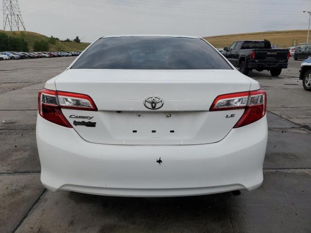  TOYOTA CAMRY 2014 Biały