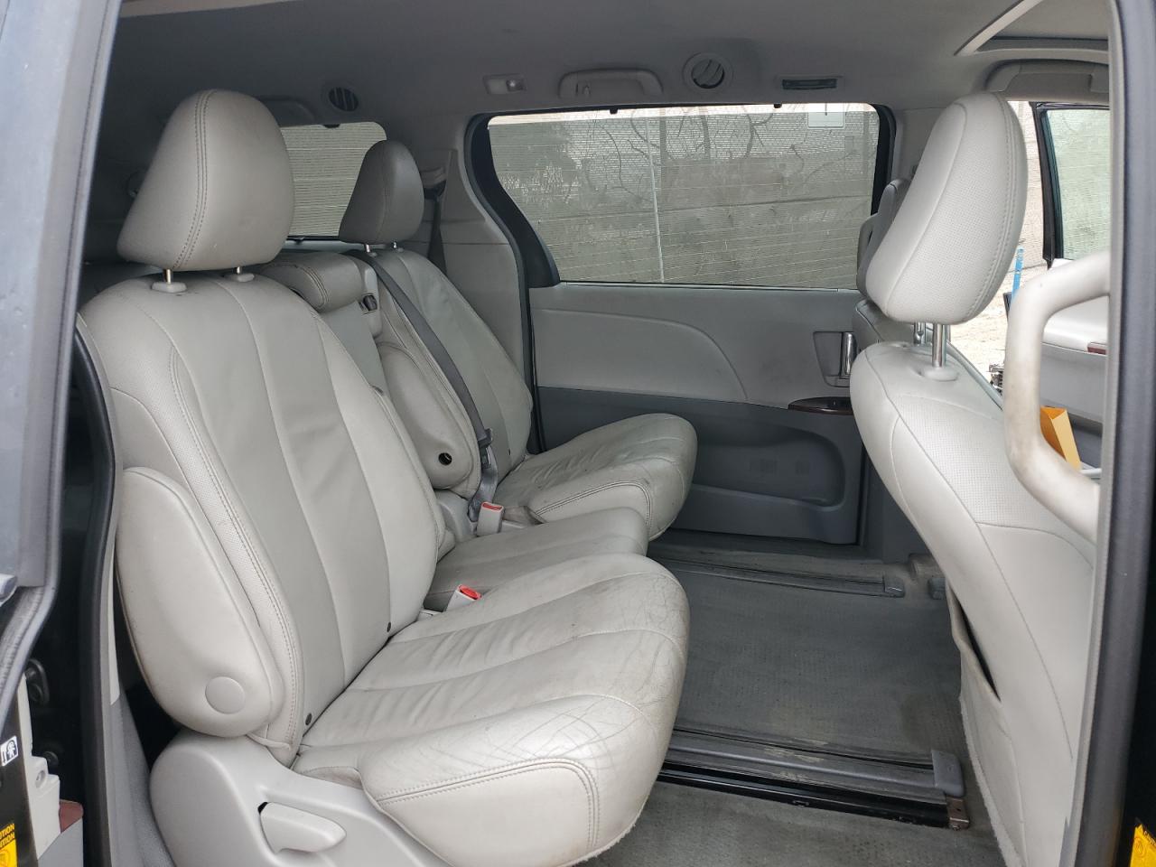 2014 Toyota Sienna Xle VIN: 5TDYK3DC1ES416887 Lot: 65646055