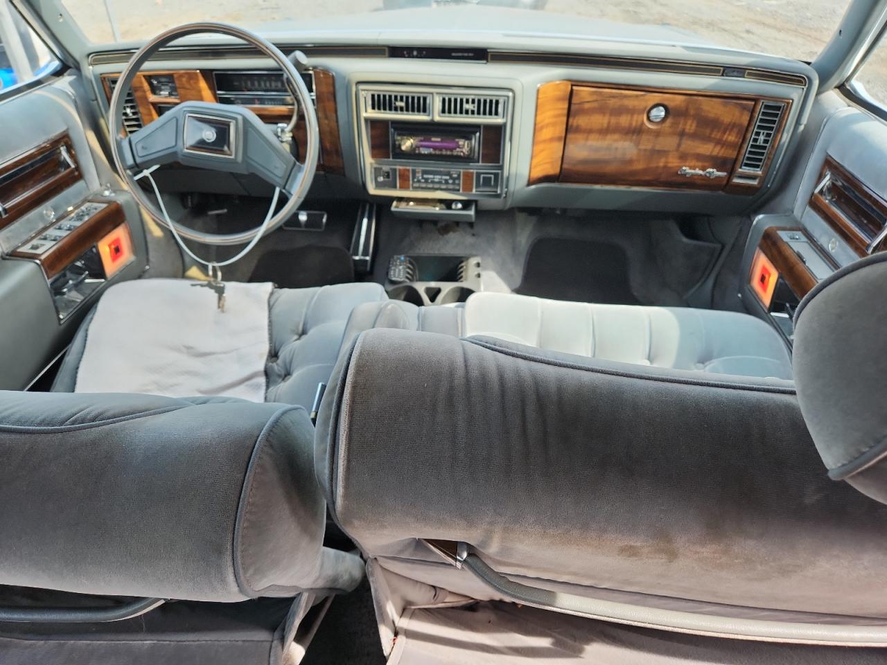1988 Cadillac Brougham VIN: 1G6DW51Y4J9727613 Lot: 64948305
