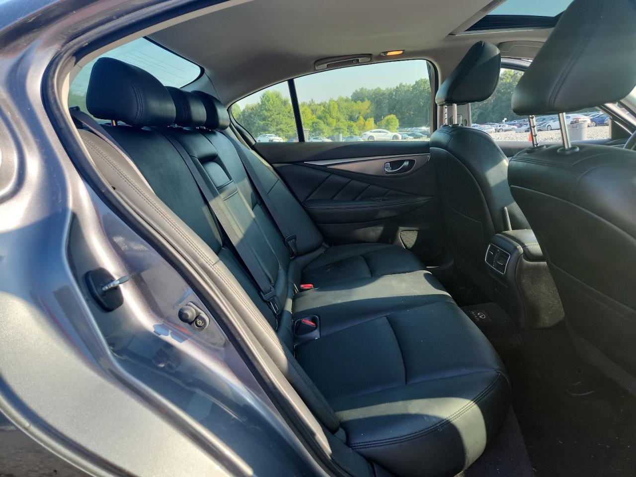 2015 Infiniti Q50 Base VIN: JN1BV7AP8FM332707 Lot: 64750375