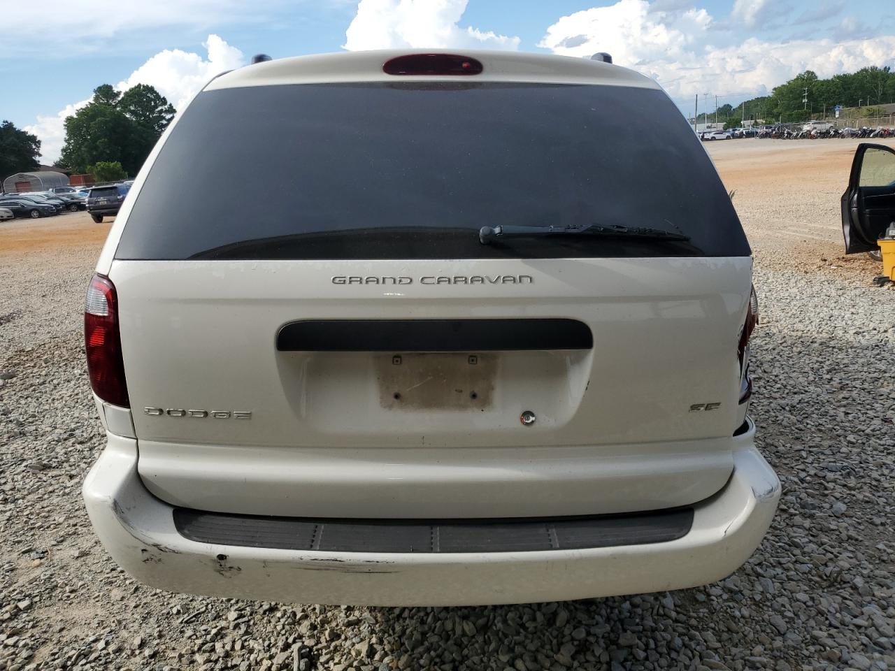 2003 Dodge Grand Caravan Se VIN: 1D4GP24323B142145 Lot: 62870715