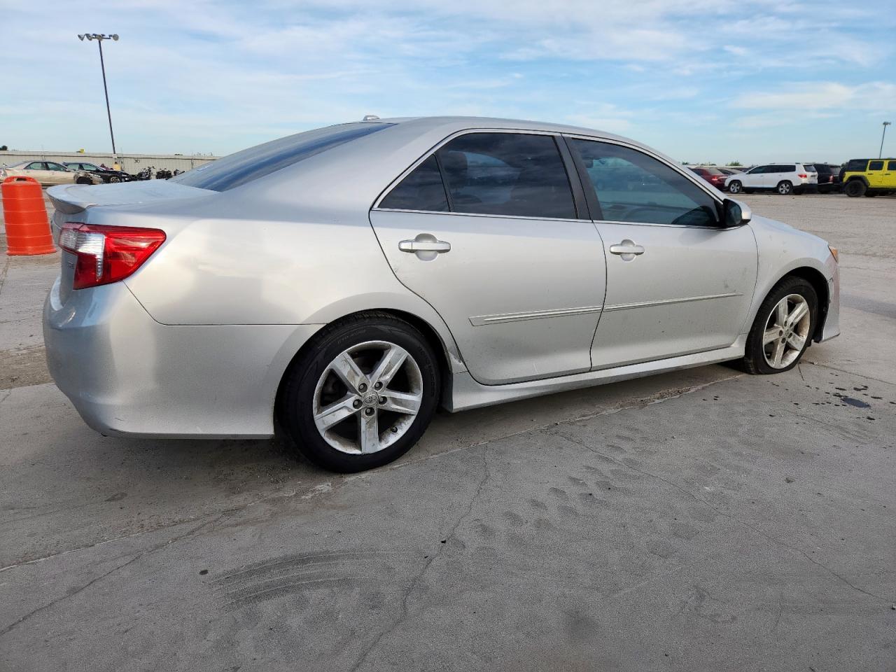 4t1bf1fk0cu145067 4T1BF1FK0CU145067 2012 Toyota Camry Base