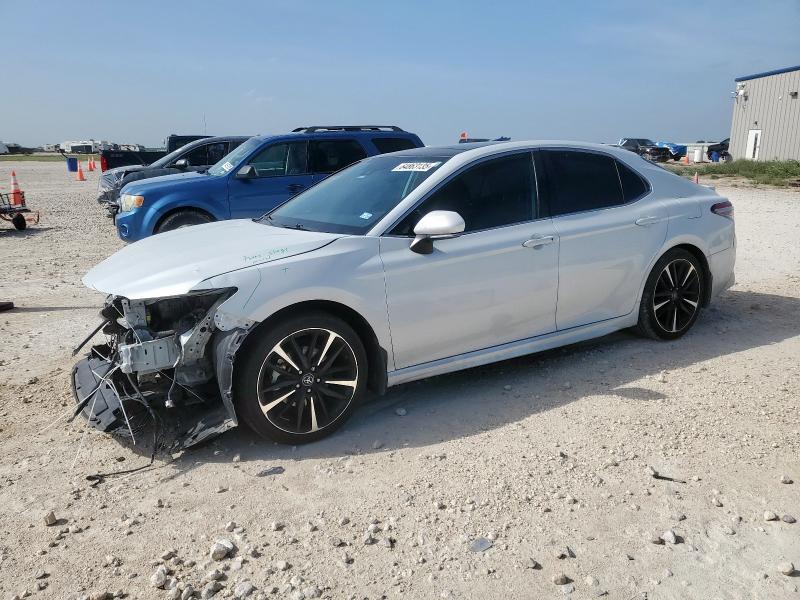  TOYOTA CAMRY 2019 White