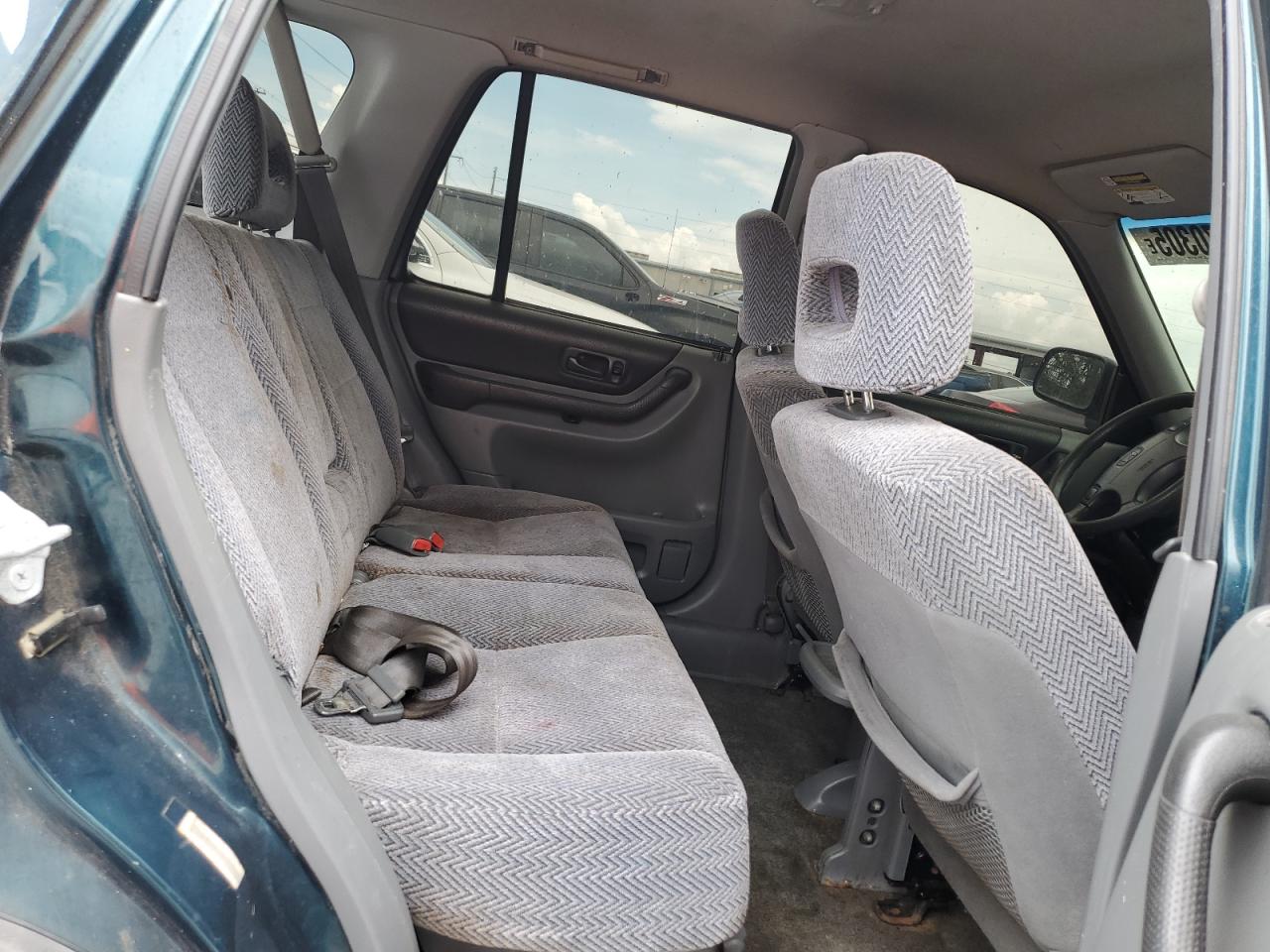 1998 Honda Cr-V Lx VIN: JHLRD2840WC009323 Lot: 63270305
