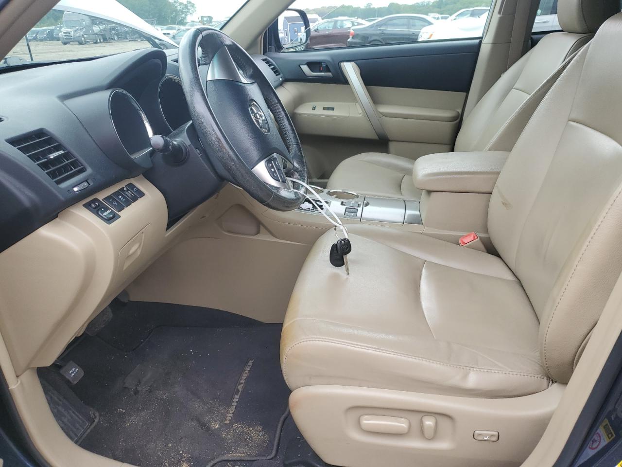 2011 Toyota Highlander Base VIN: 5TDBK3EH0BS057155 Lot: 62636375