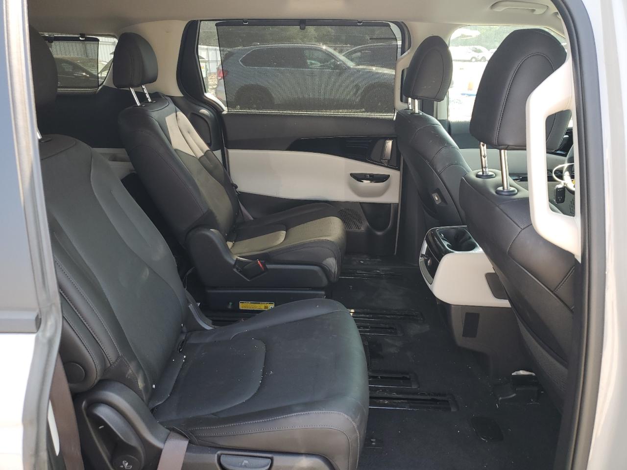 2024 Kia Carnival Ex VIN: KNDNC5H3XR6363232 Lot: 66541655