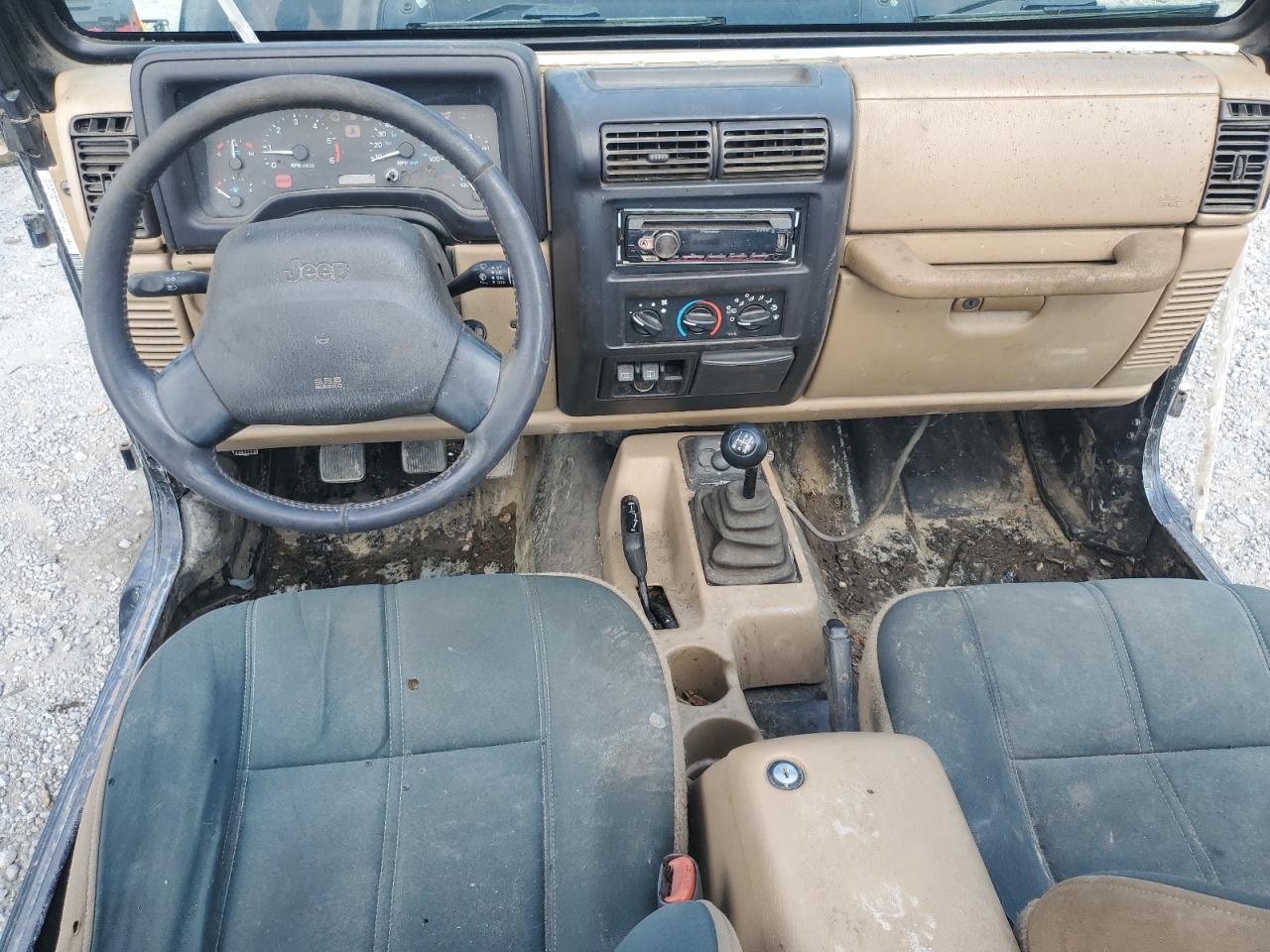 2000 Jeep Wrangler / Tj Sahara VIN: 1J4FA59SXYP753332 Lot: 65791205