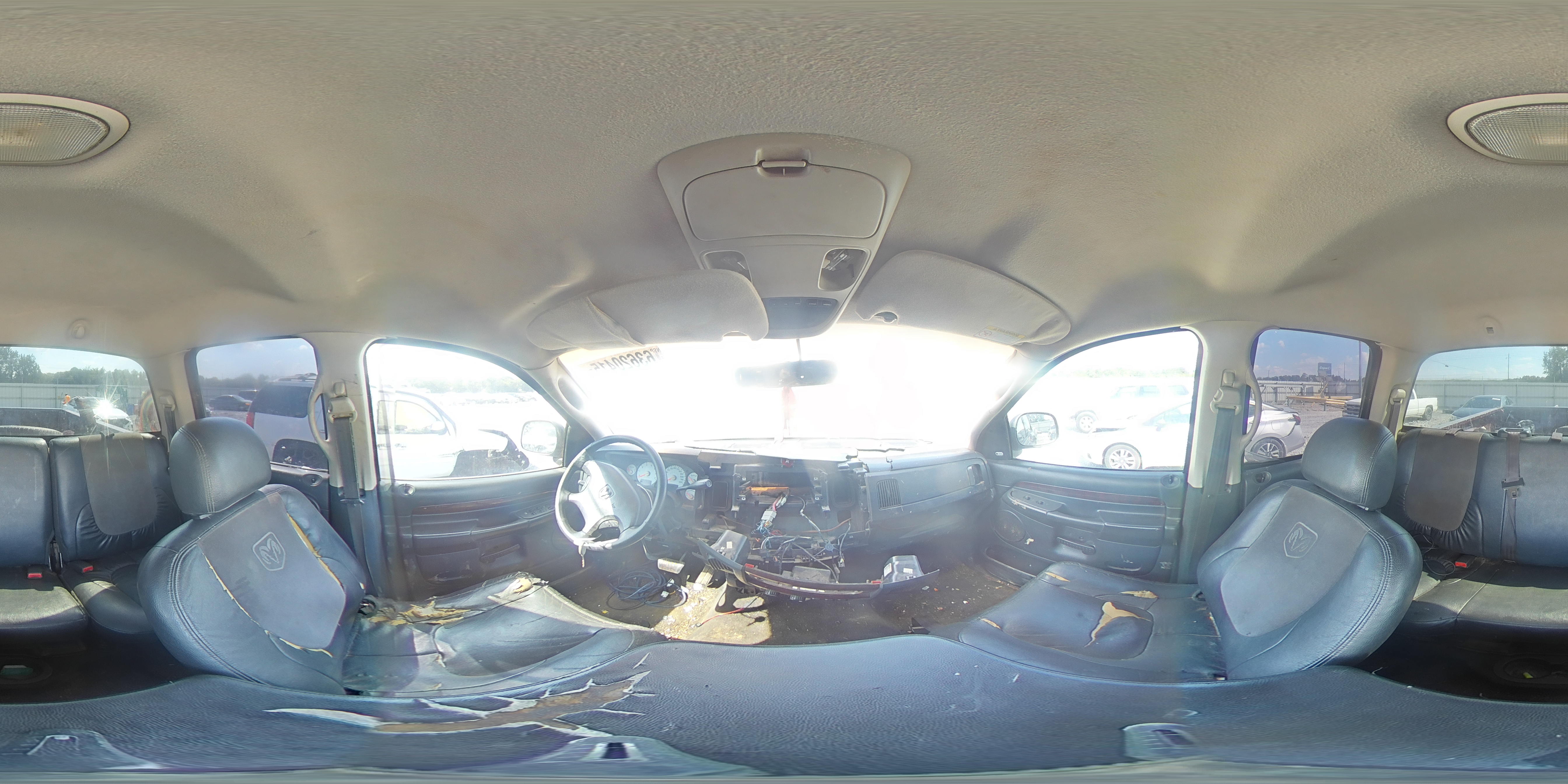 2002 Dodge Ram 1500 VIN: 1D7HA18Z82J144116 Lot: 63620415