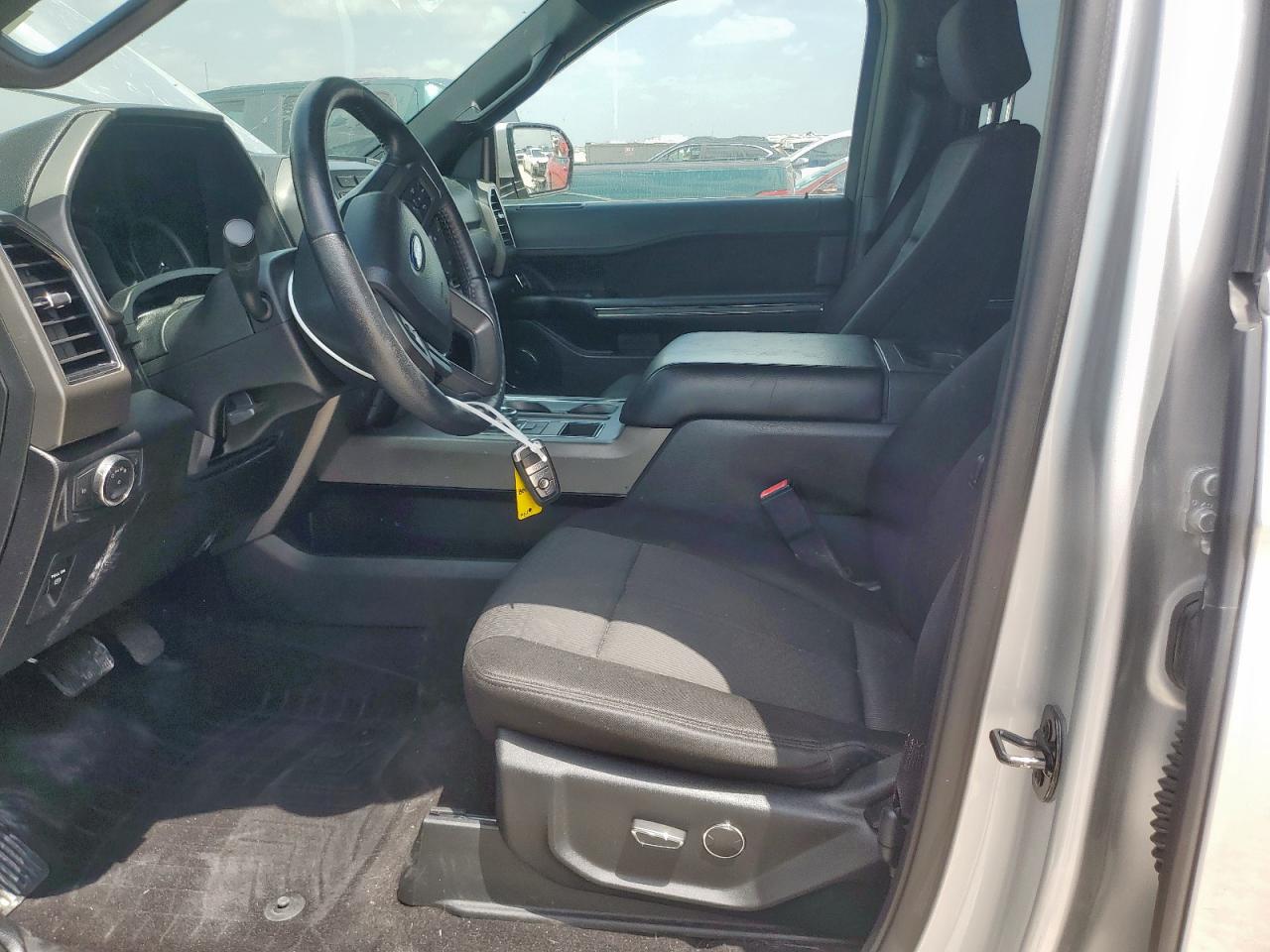 2019 Ford Expedition Max Xlt VIN: 1FMJK1HT0KEA42530 Lot: 65065635