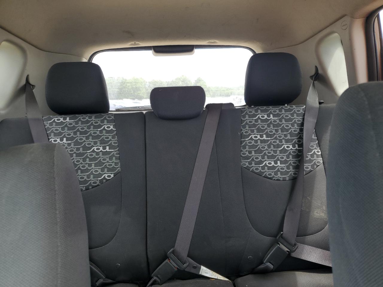 2011 Kia Soul + VIN: KNDJT2A23B7202462 Lot: 63831825