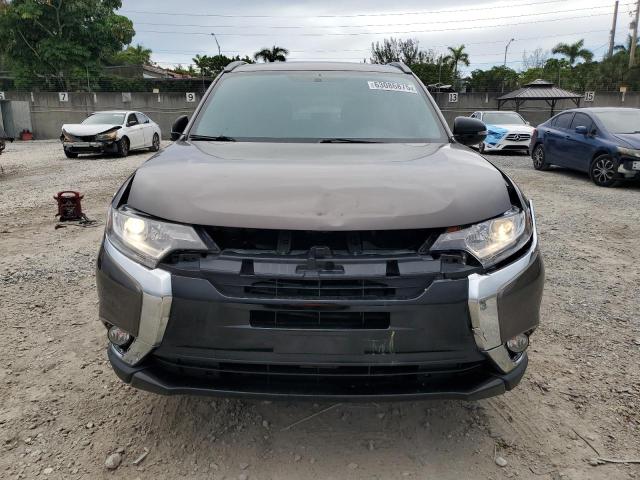  MITSUBISHI OUTLANDER 2018 tan