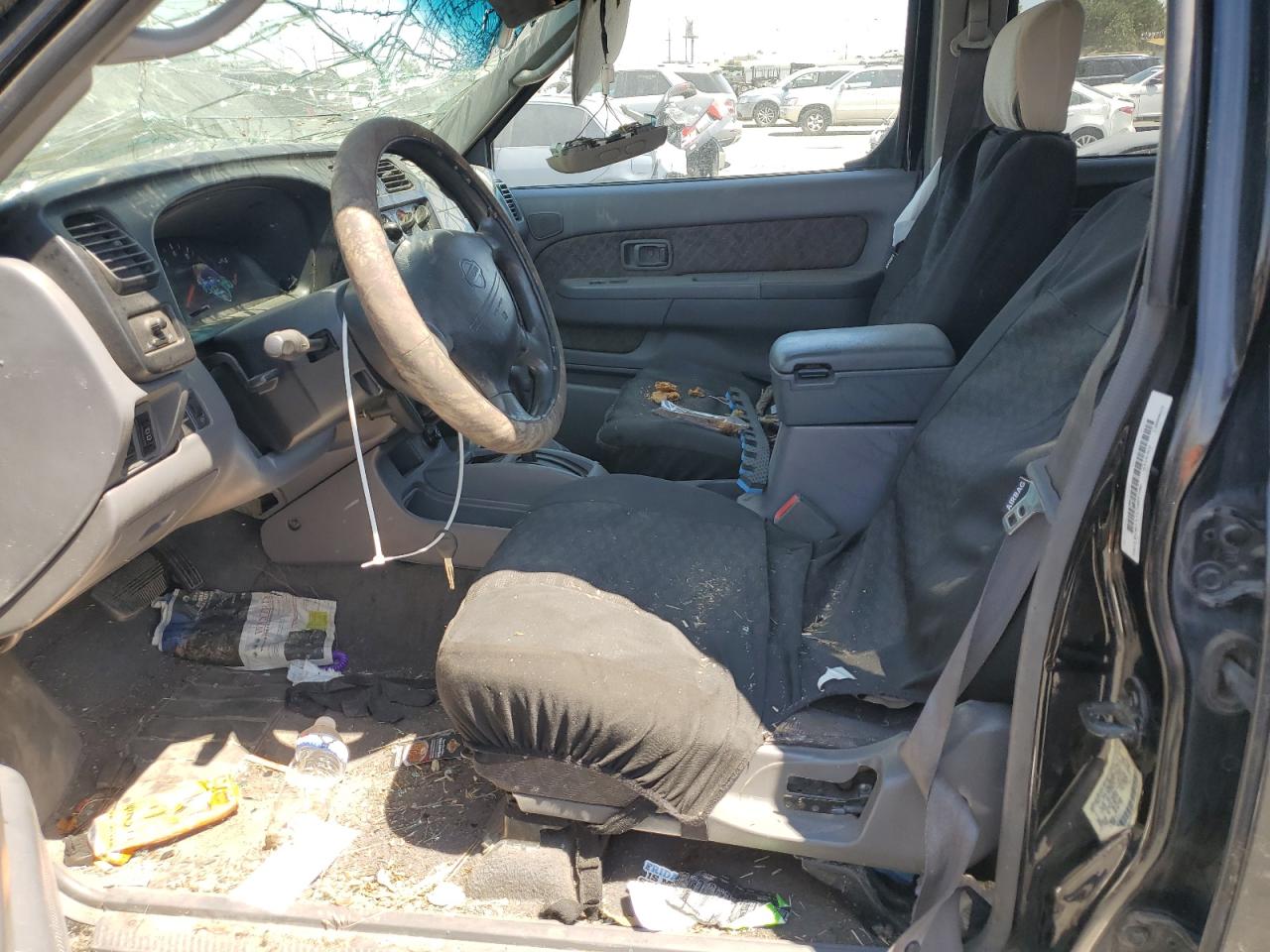 5n1ed28txyc509796 5N1ED28TXYC509796 2000 Nissan Xterra Xe