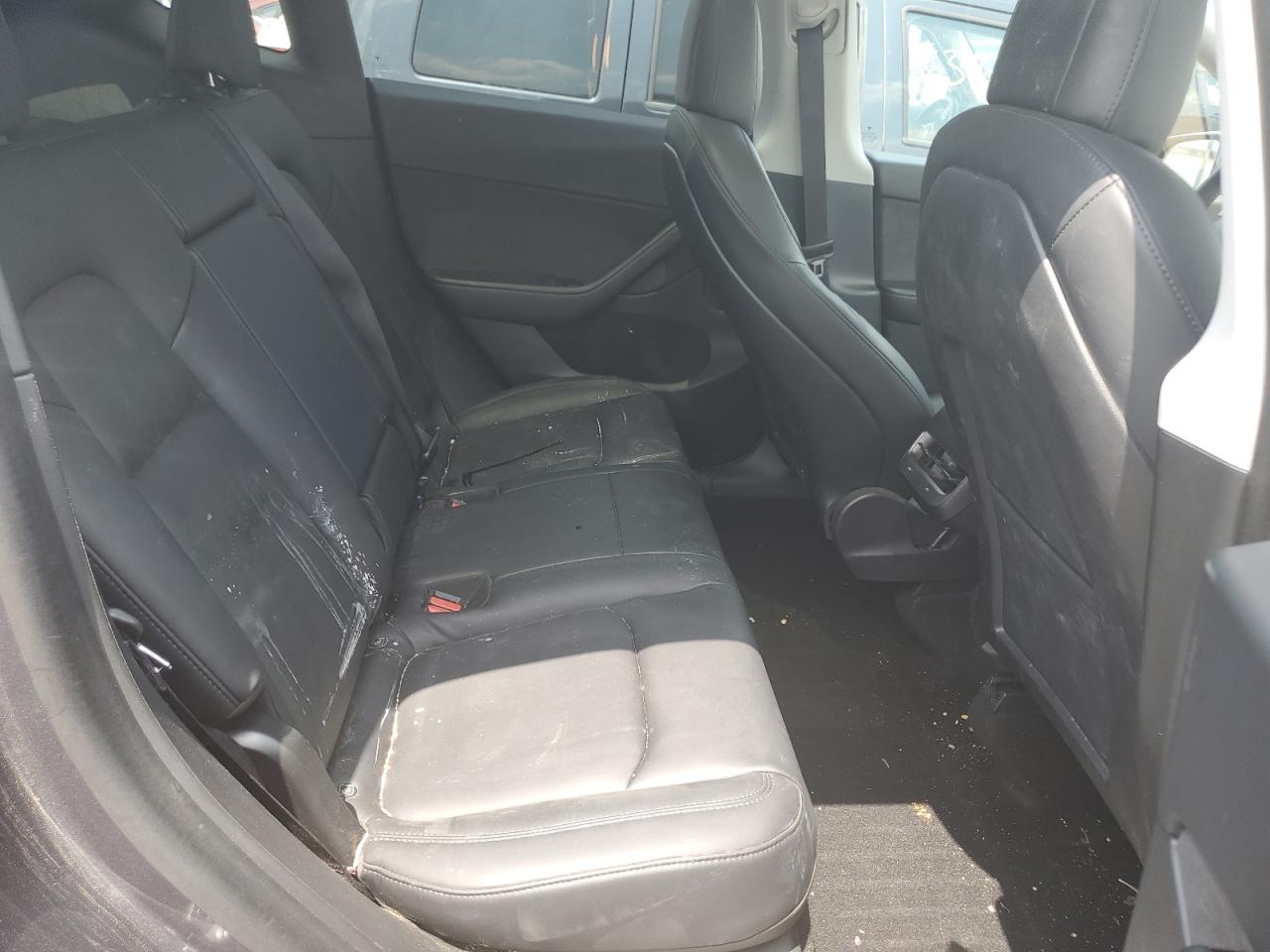 2020 Tesla Model Y VIN: 5YJYGDEE0LF049036 Lot: 63386485