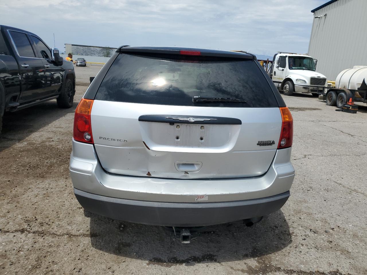 2006 Chrysler Pacifica VIN: 2A4GM48486R657946 Lot: 64689925