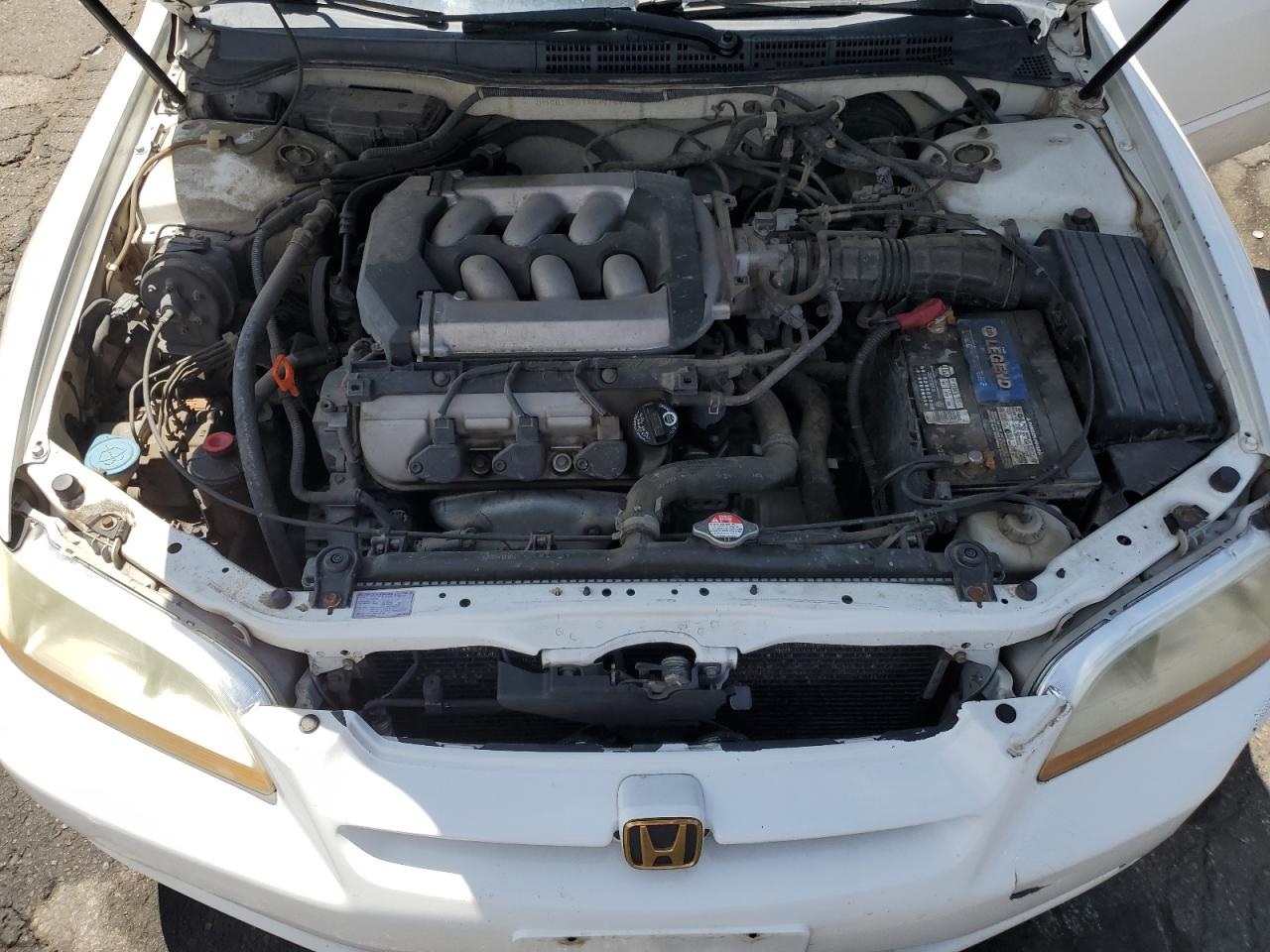 2000 Honda Accord Ex VIN: 1HGCG1653YA049184 Lot: 63700025