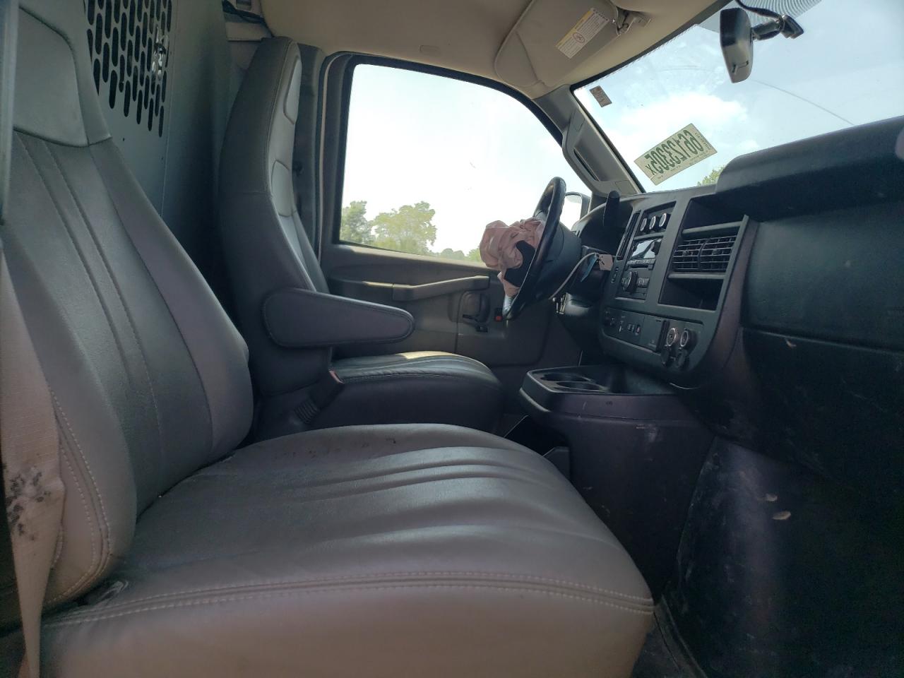 2020 Chevrolet Express G2500 VIN: 1GCWGAFG1L1188929 Lot: 66123305