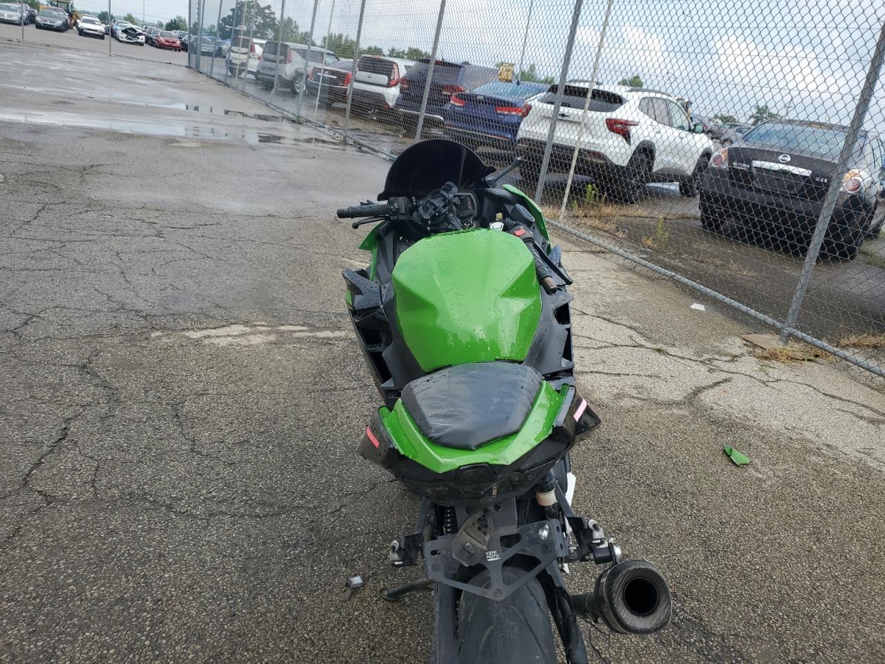 jkaexkg12jda05378 JKAEXKG12JDA05378 2018 Kawasaki Ex400